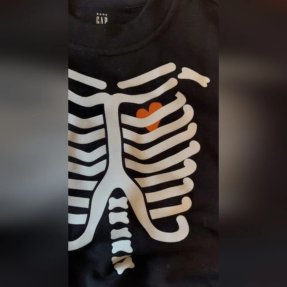 Baby GAP Halloween Skeleton Sweatshirt -sz 12-18 Months